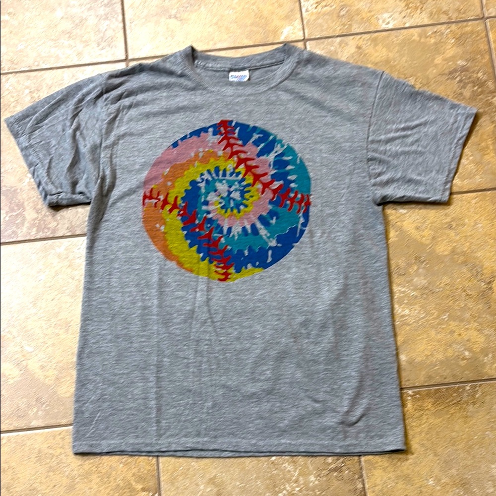 Jerzees medium Gray shirt sleeve Tee with tie dye softball spiral design gameday